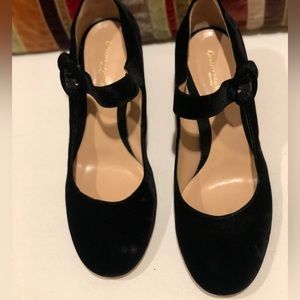 *SOLD* Gianvito Rossi Black Velvet Heeled Mary Janes
